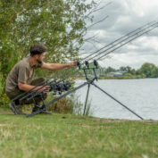 Род-под Avid Carp Extremity Rod Pod