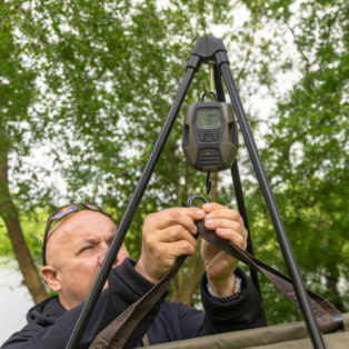 Тренога для взвешивания Avid Carp Pro Tect Deluxe Tripod