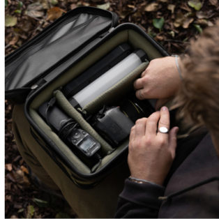 Сумка для гаджетов Avid Carp Stormshield Pro Tech Pack Standard